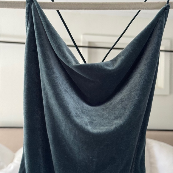 Abercrombie Velvet Cowlneck Bodysuit - Picture 1 of 6